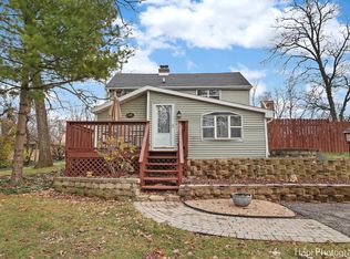 5618 Sylvan Dr, Wonder Lake, IL 60097