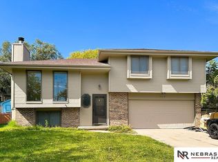 9912 S 9th Ave, Bellevue, NE 68123
