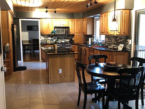 3rd image of 7246 Granby Dr