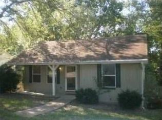 204 E Georgia St, Ozark, MO 65721