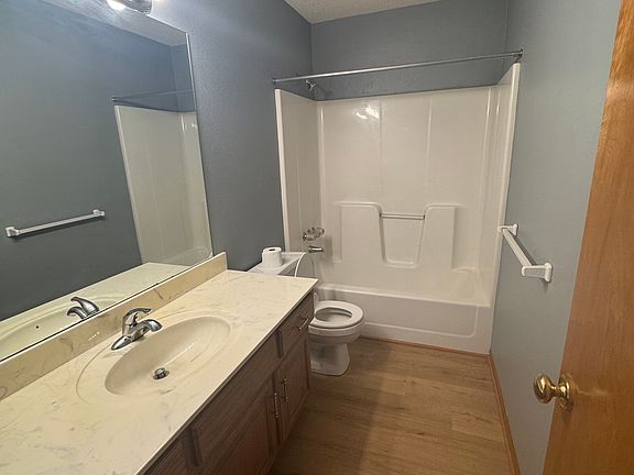 5th image of 6212 W 158th Ter