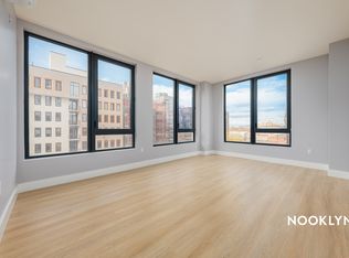 26-25 4th St #520, Astoria, NY 11102