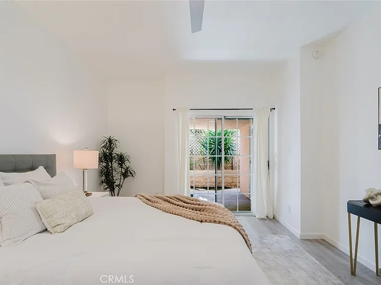435 E Valencia Ave #105 — Photo 23