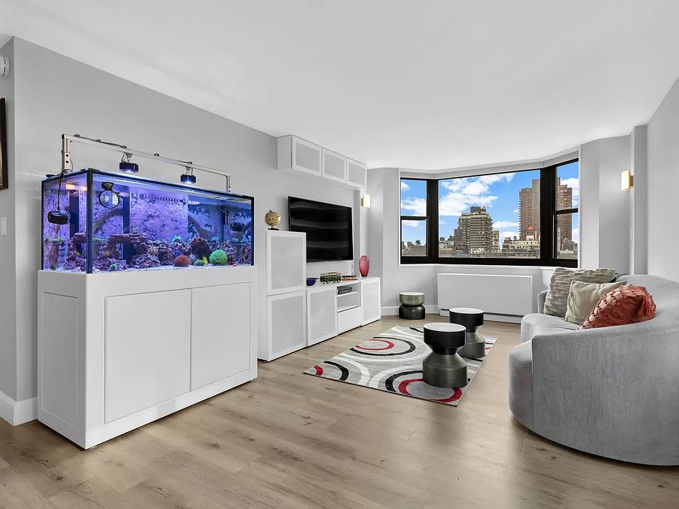 1st image of 200 E 90th St APT 22A