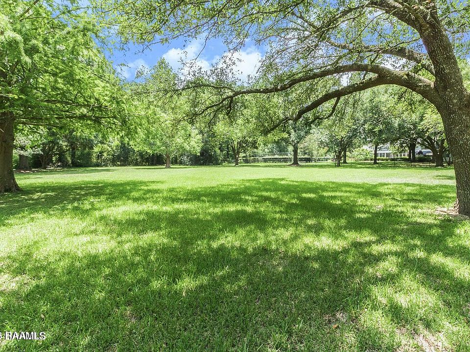 1st image of Kingston Pl