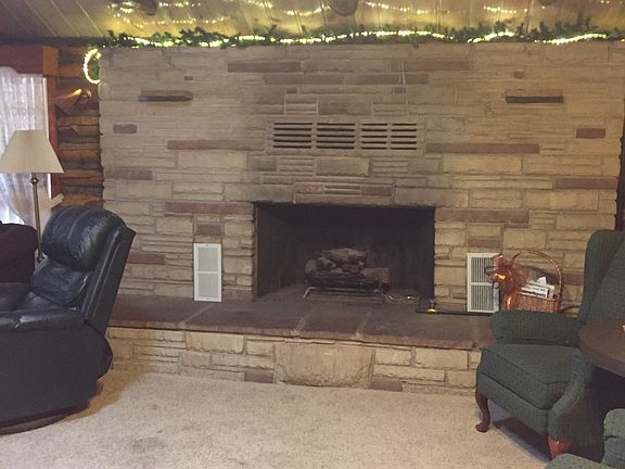 5th image of 1075 E White Mountain Blvd