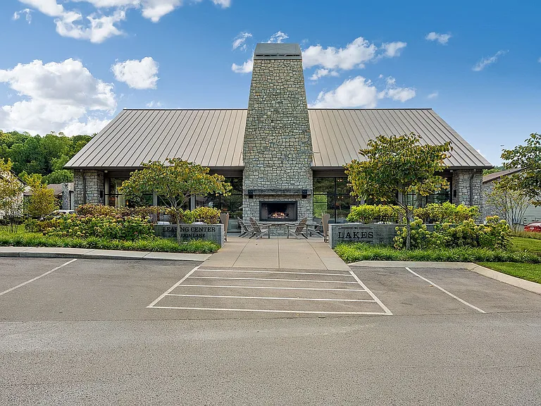 The Lakes Bellevue — Photo 20
