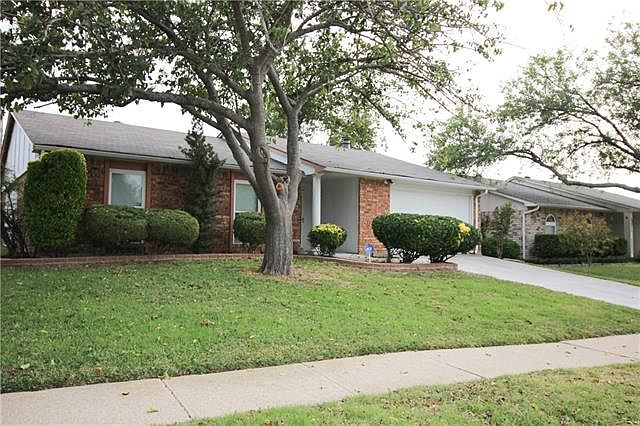 1st image of 704 Meadow Mead Dr