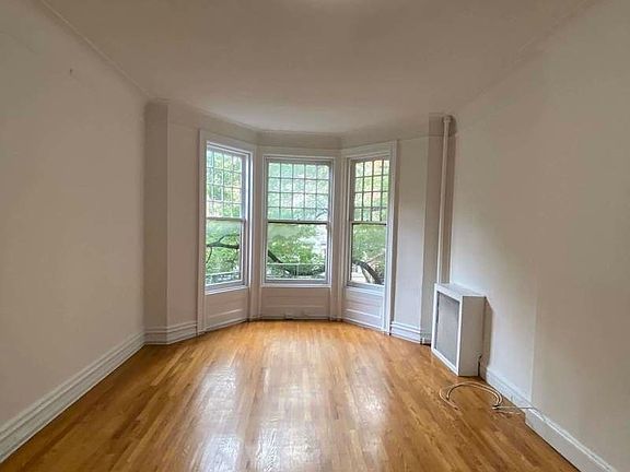 3rd image of 42 E 63rd St APT 2A
