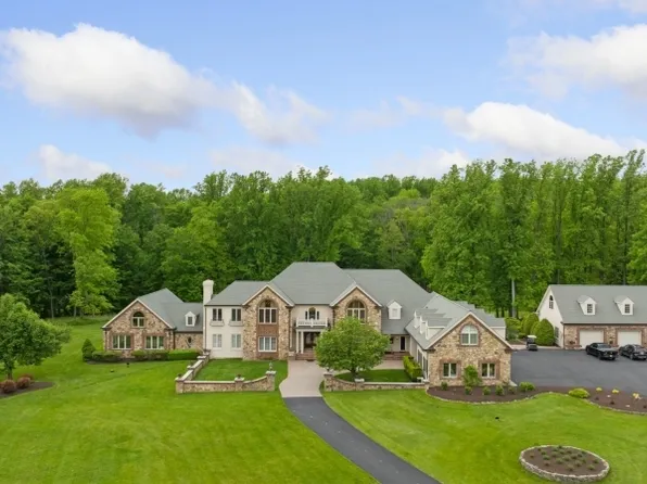 35 Pequest Rd, Green Twp., NJ 07821