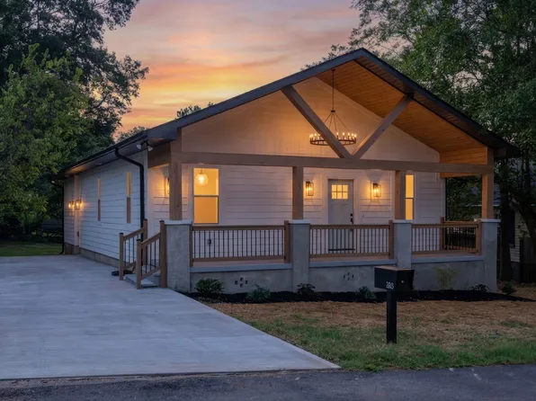 285 Moore St, Greenville, SC 29605