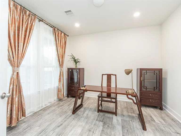 15406 Easton Gate Ln — Photo 20