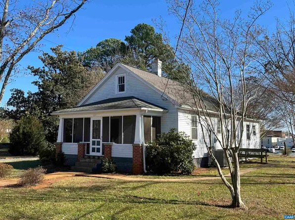 1227 Blue Ridge Ave, Crozet, VA 22932