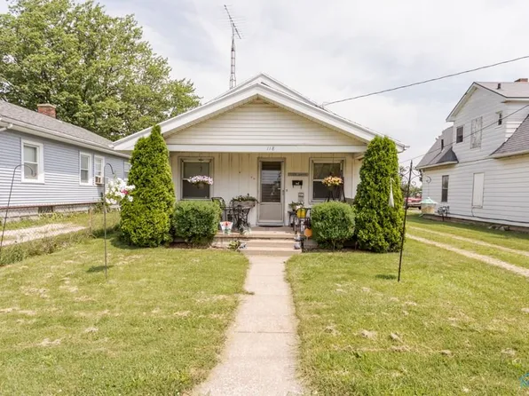 118 W Perry St, Walbridge, OH 43465