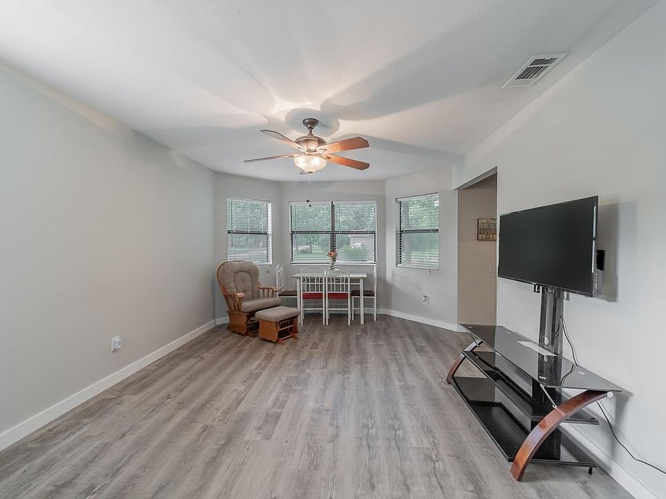 1st image of 10780 Royal Pines Dr