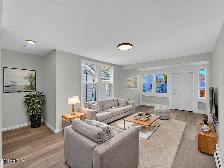 3 Monmouth Ave — Photo 3