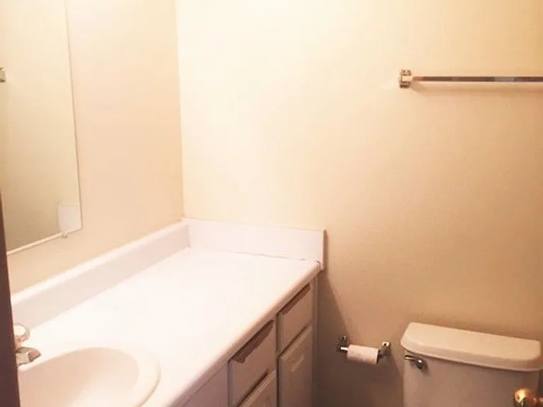 1731 W Kagy Blvd — Photo 14
