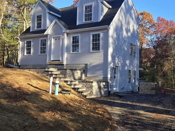 32 Ray Rd, Plymouth, MA 02360