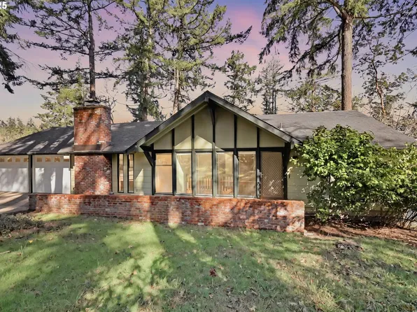 324 Brookside Dr, Eugene, OR 97405