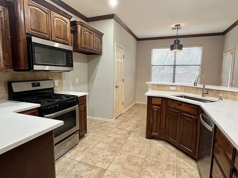 2225 Washita Trl — Photo 8