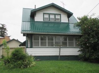 305 E Locust St, Robinson, IL 62454