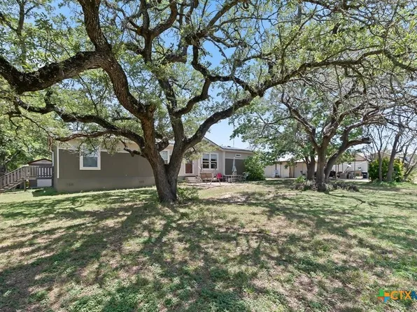390 & 400 N Fawn Ridge Dr, Leander, TX 78645