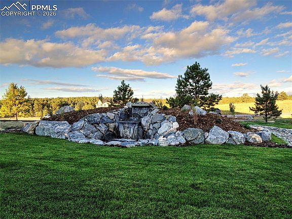 3rd image of 4082 Pinehurst Cir