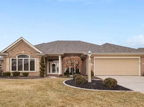 8915 Crestfield Ct, Fort Wayne, IN 46835