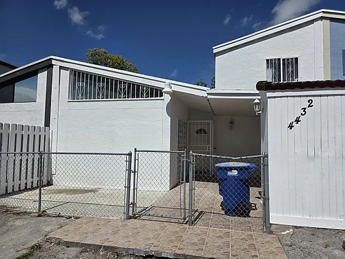4432 NW 185th St #4432 Photo 1