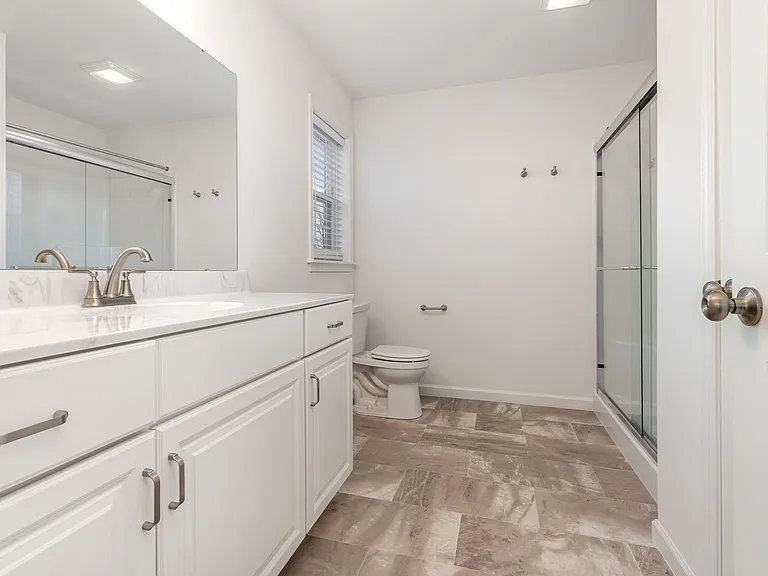 7869 Oak Brook Dr — Photo 16