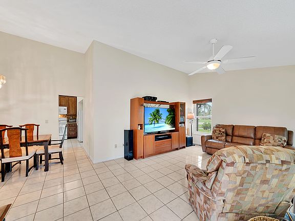 5th image of 4367 Willow Brook Circle