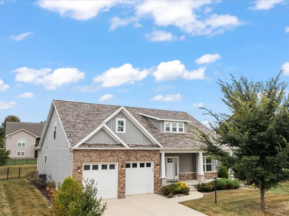 1616 Kassen Ave, Mahomet, IL 61853