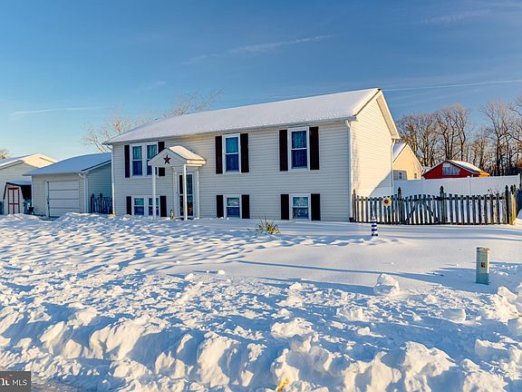 3rd image of 112 Concove Way