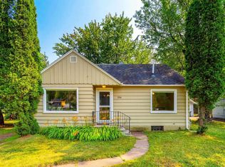 556 Anderson Rd, Duluth, MN 55811