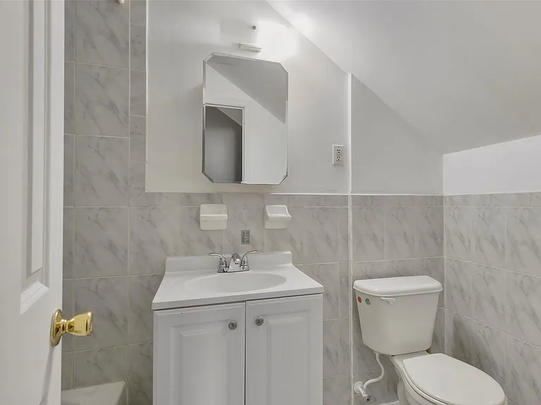 3510 Union St #2 — Photo 2