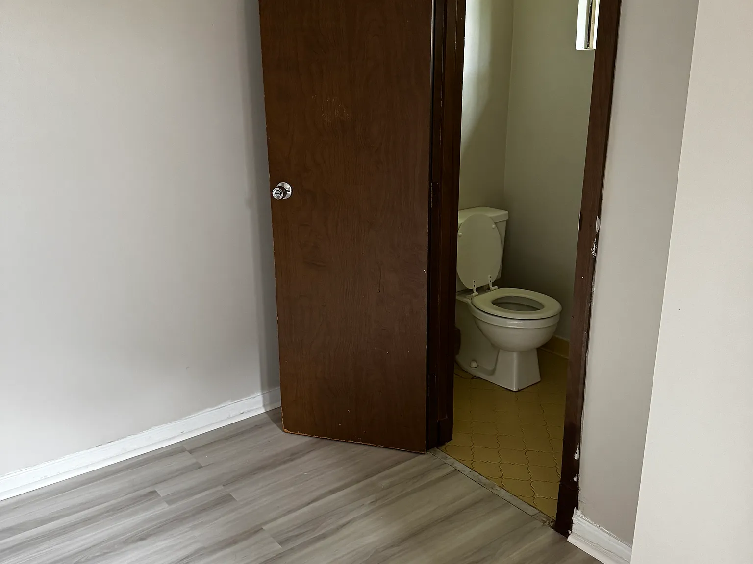 3 bed, 1.5 bath, 1000 sqft, $1,495 — Photo 2
