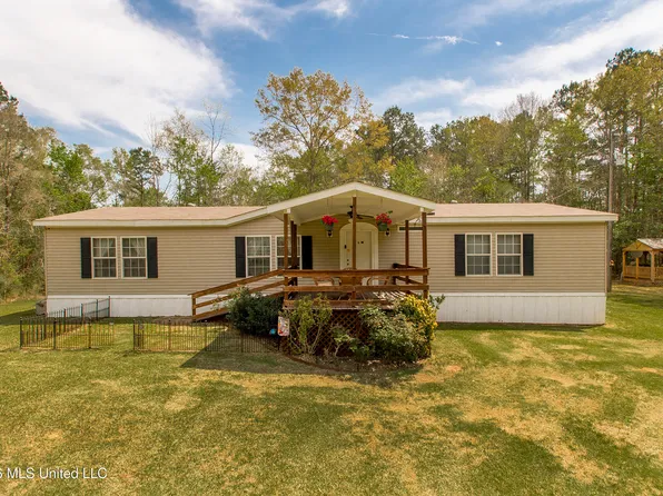 8027 Magnolia Holmesville Rd, McComb, MS 39648