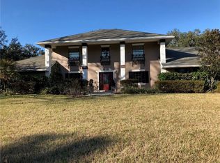 902 Tomahawk Trl, Brandon, FL 33511