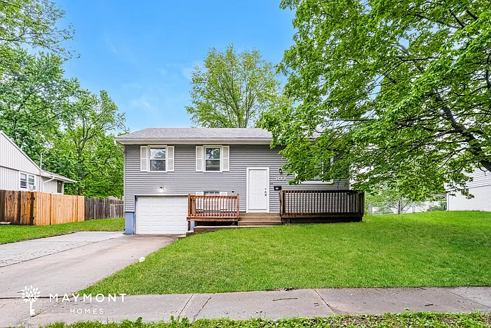 833 N Ponca Dr — Photo 1