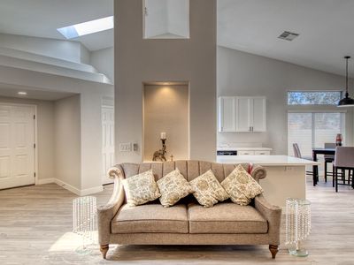 548 Landra Ln, Henderson, NV, 89015
