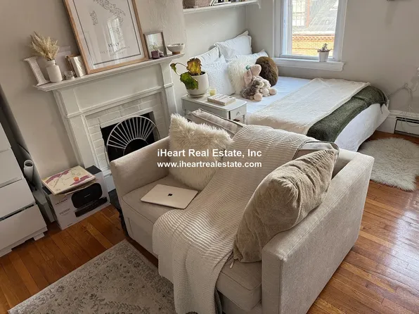 (undisclosed Address), Boston, MA 02114