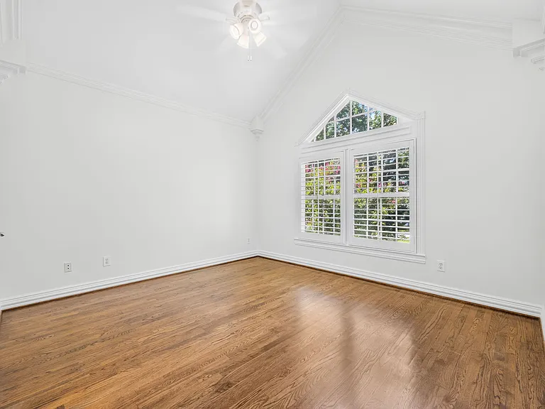 3817 Bryn Mawr Dr — Photo 23