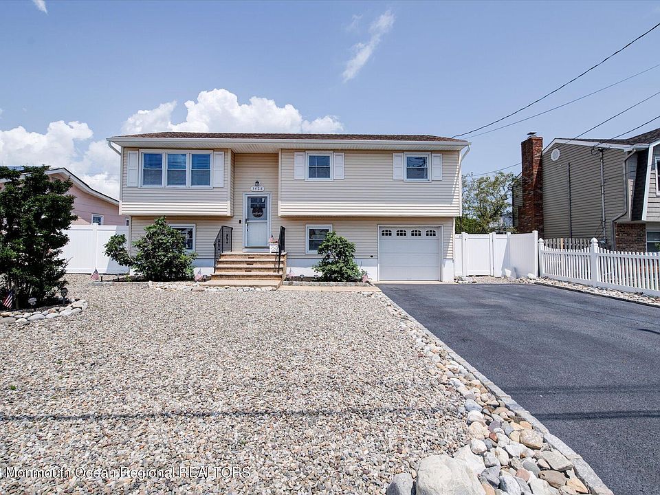 3428 Bergen Avenue, Toms River, NJ 08753 Zillow
