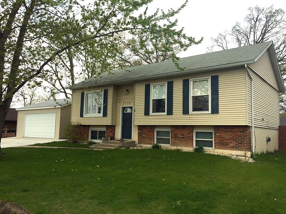 1st image of 2720 W 49th Ave