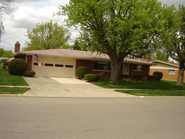1st image of 655 Cushing Ave