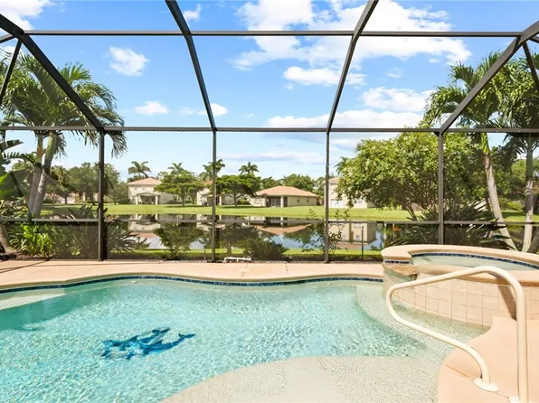 3454 Malagrotta Cir, Cape Coral, FL 33909