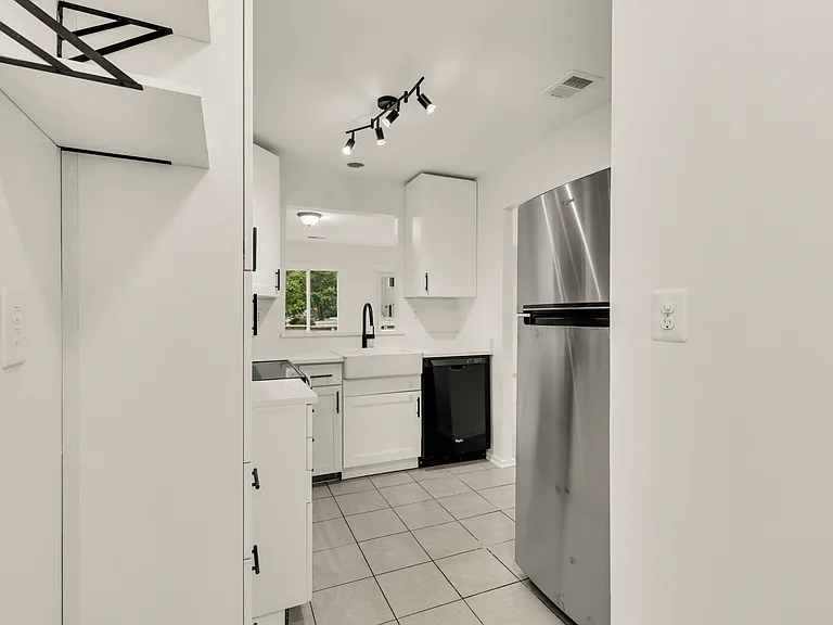 10229 Ridgeline Dr — Photo 17