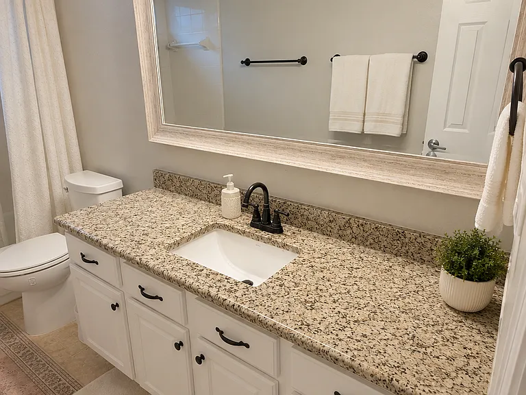 1622 Lake Travis Dr — Photo 12