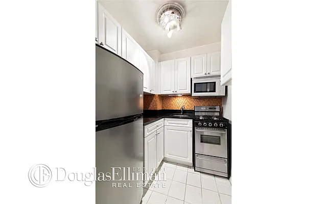 Sold by Douglas Elliman | media 4