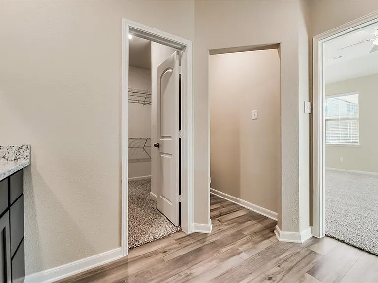 204 Lake Rdg — Photo 8
